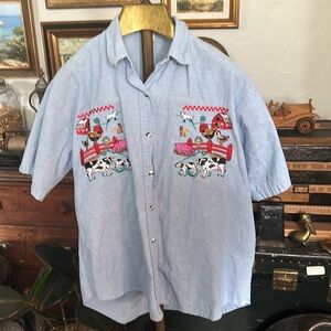 VINTAGE Short Sleeve Embroidered Farm Scene Short Sleeve Button Up Shirt